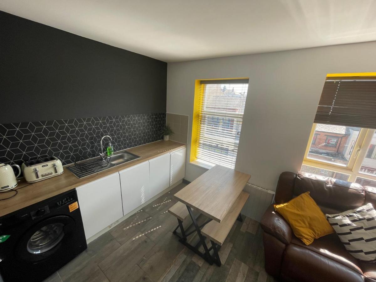 The Willow - Superb Spacious 3 Bed Room Apartment Blackpool Eksteriør billede